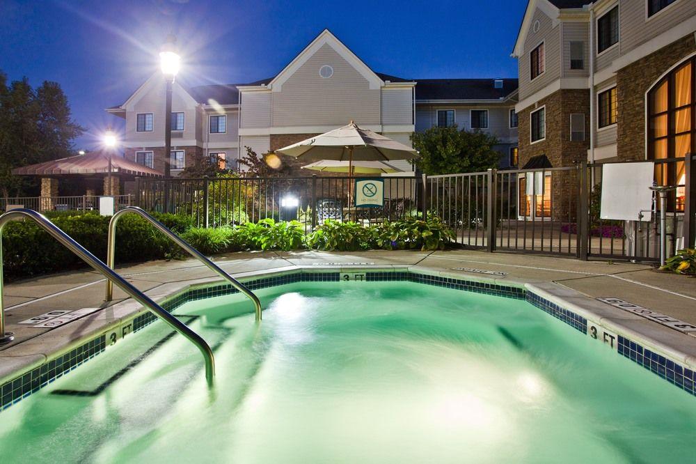 Staybridge Suites Detroit-Utica By Ihg Exterior photo