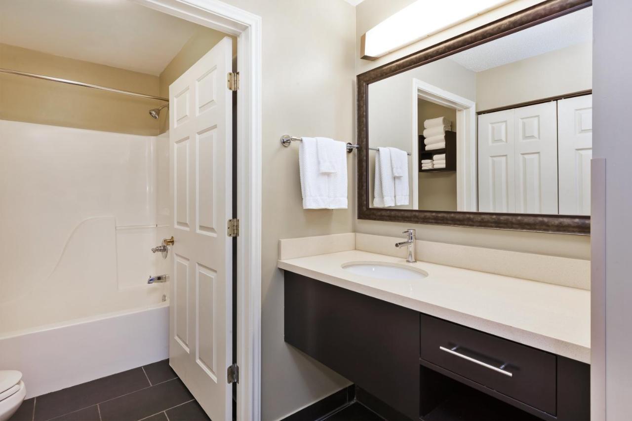 Staybridge Suites Detroit-Utica By Ihg Exterior photo