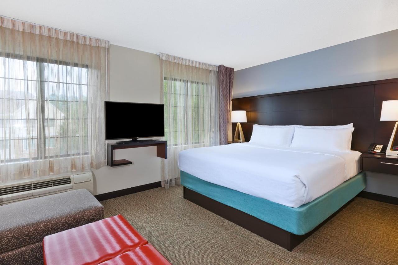 Staybridge Suites Detroit-Utica By Ihg Exterior photo